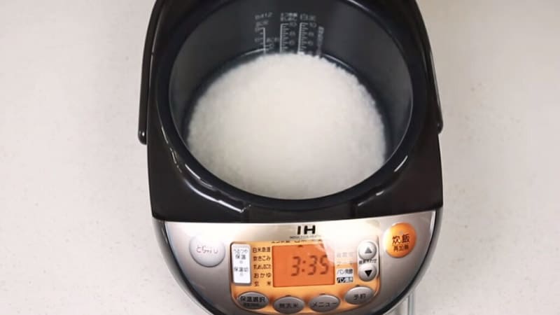 How to Troubleshoot Common Rice-Cooking Problems with a Rice Cooker?